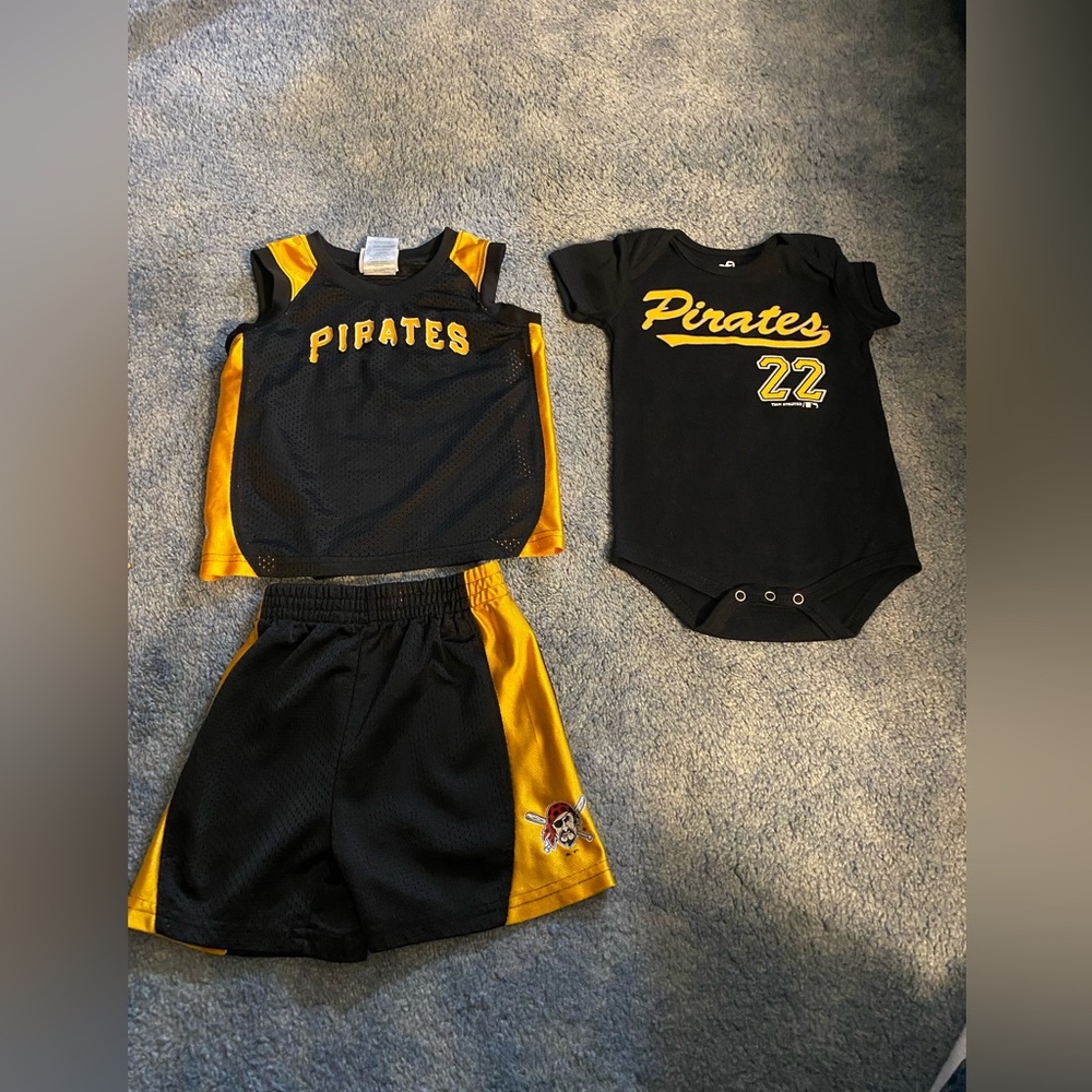 Pittsburgh Pirates infant onesie and shorts set. Onesie is 18 months, set is 24.
